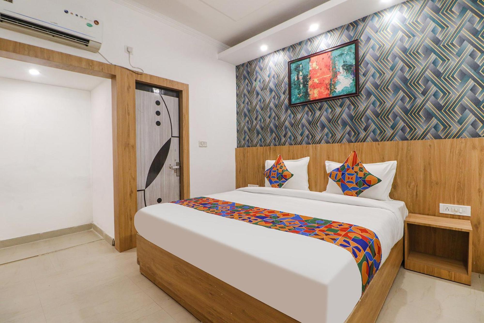 Fabhotel Rainbow Villa Near Igi Airport Nueva Delhi Exterior foto