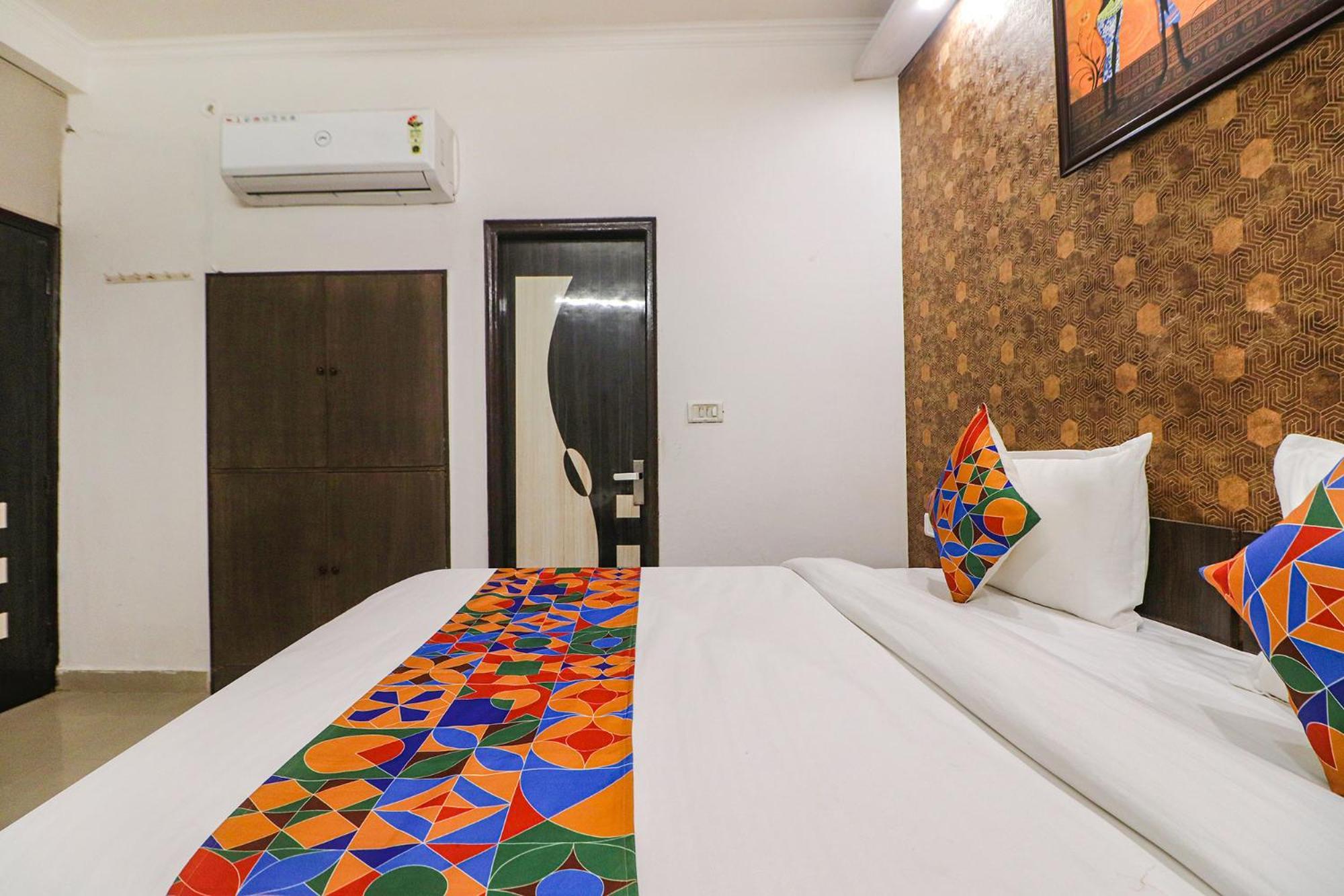Fabhotel Rainbow Villa Near Igi Airport Nueva Delhi Exterior foto