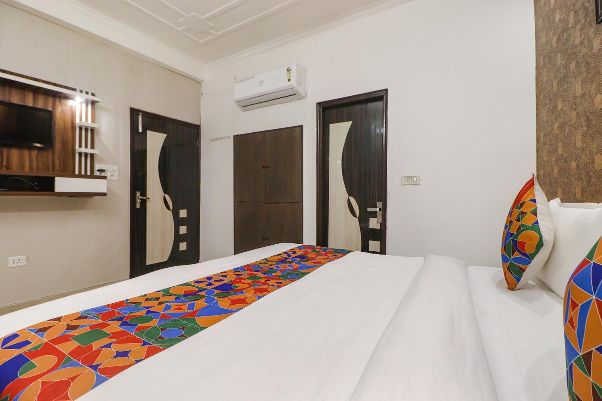 Fabhotel Rainbow Villa Near Igi Airport Nueva Delhi Exterior foto