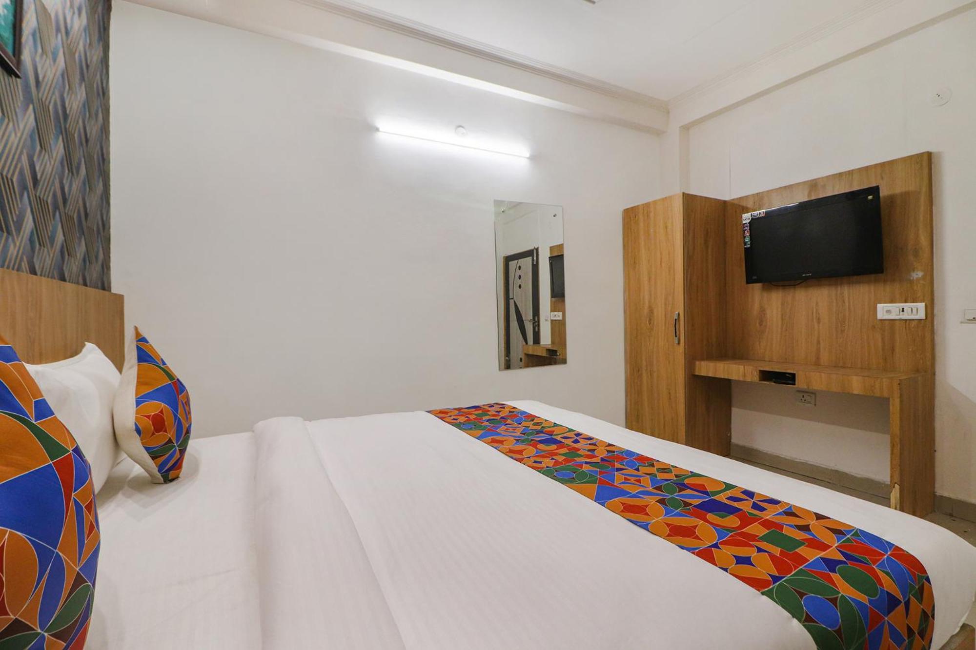 Fabhotel Rainbow Villa Near Igi Airport Nueva Delhi Exterior foto