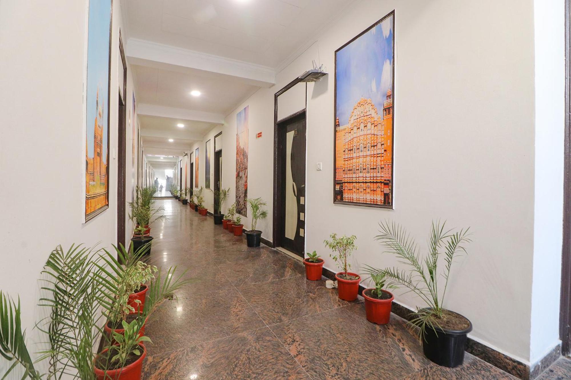 Fabhotel Rainbow Villa Near Igi Airport Nueva Delhi Exterior foto